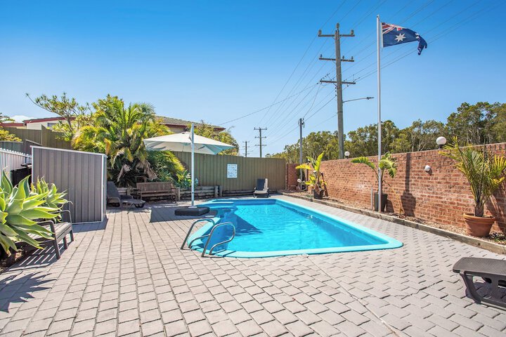 Pools & Facilities