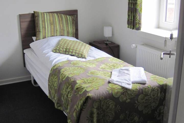 Room 11 of 39