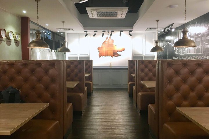 Lounge 310 of 326