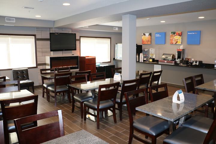 Breakfast/Coffee Service 43 of 48