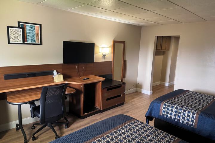 Room 20 of 37