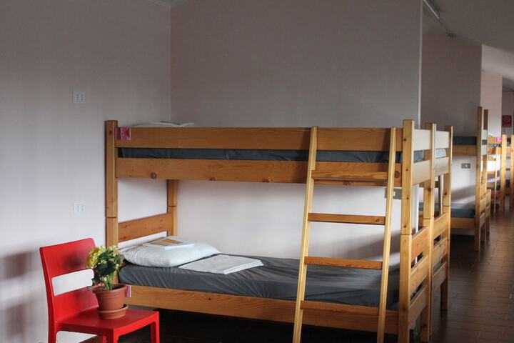 Room 8 of 29