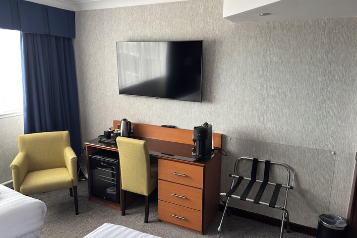 Room 66 of 102
