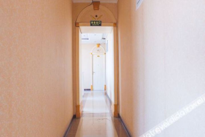 Hotel Interior 11 of 22