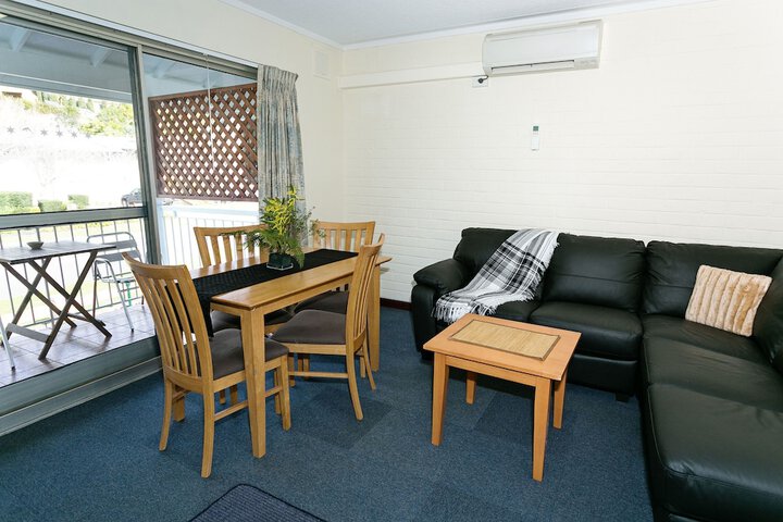 Room 55 of 174