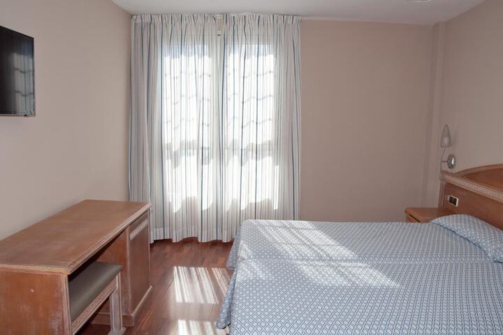 Room 37 of 63