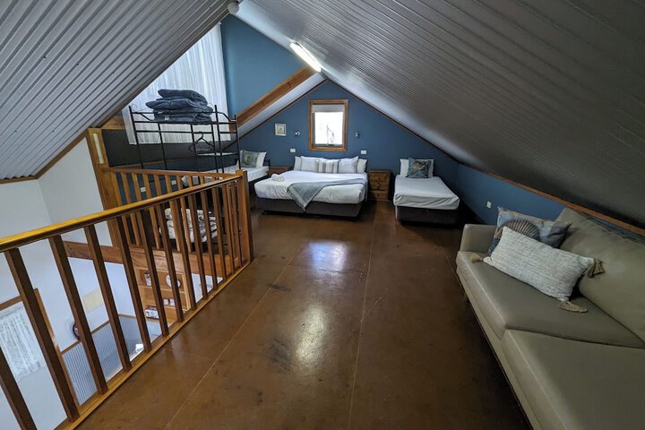 Room 6 of 58