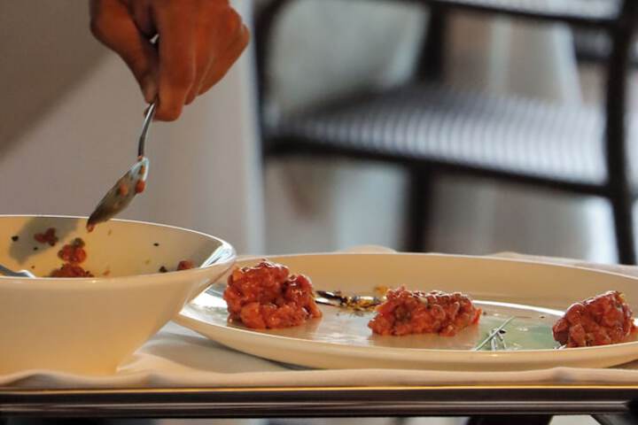 Dining 66 of 80