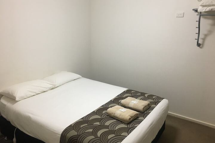 Room 7 of 50