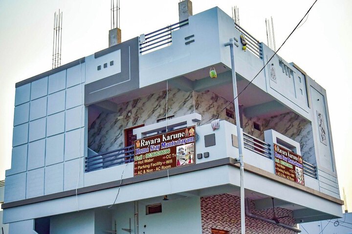 Hotel 3 of 4