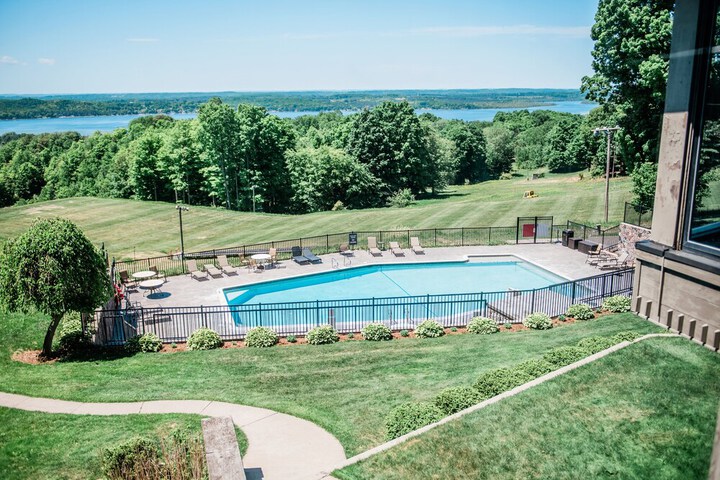 Pool 27 of 71