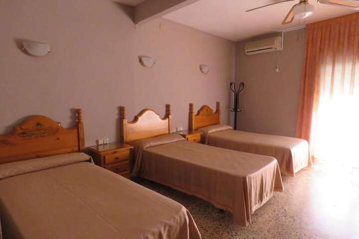 Room 6 of 7
