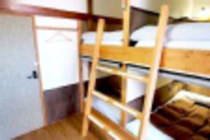 Room 65 of 192