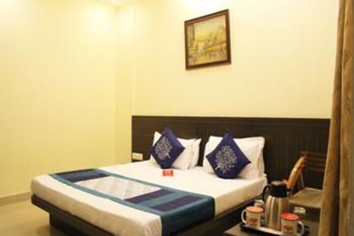 Room 15 of 27