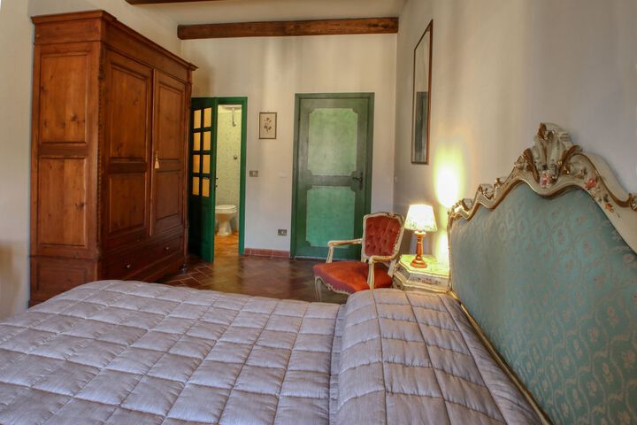 Room 10 of 60