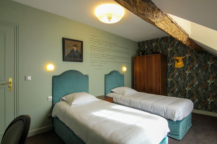 Room 26 of 75