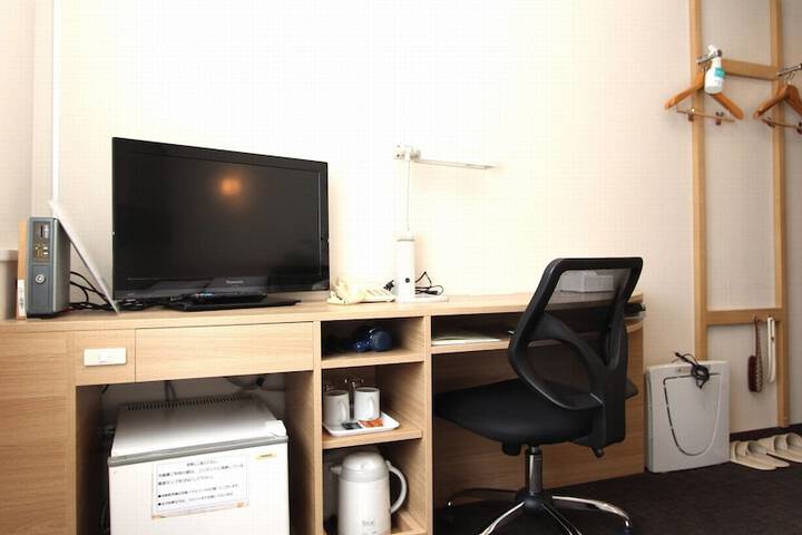 Room 26 of 61