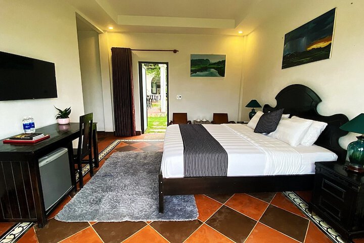 Room 9 of 54