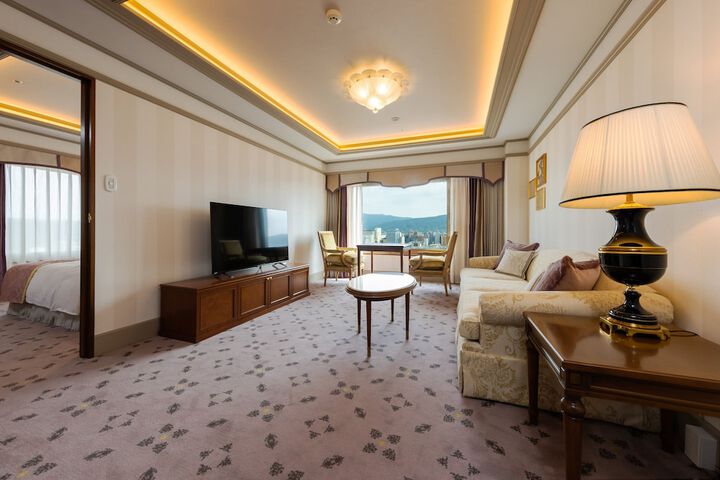 Room 27 of 159
