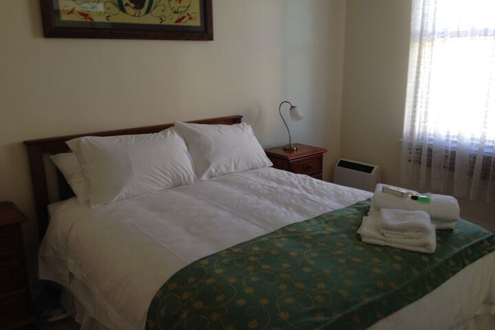 Room 14 of 33