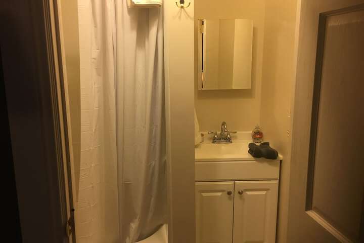 Room 32 of 114