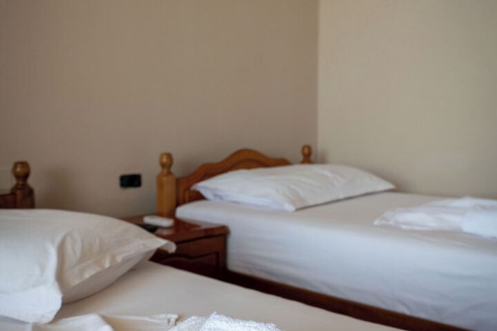 Room 14 of 178