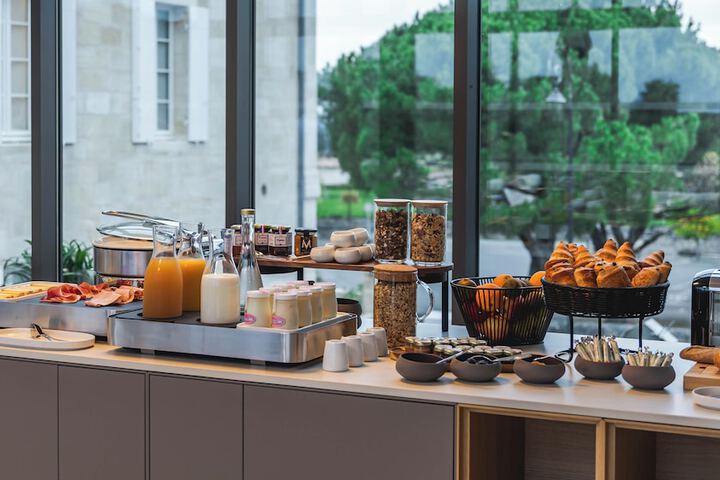 Breakfast/Coffee Service 37 of 49