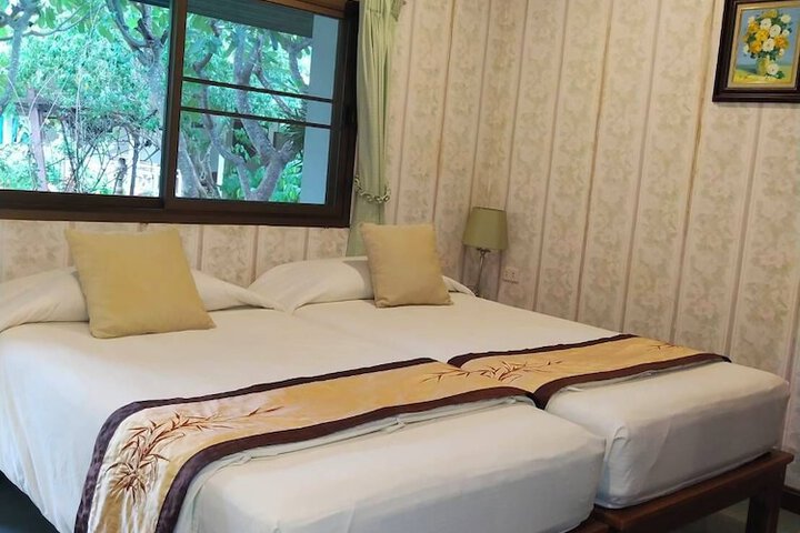 Room 13 of 50
