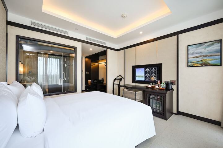 Room 19 of 138