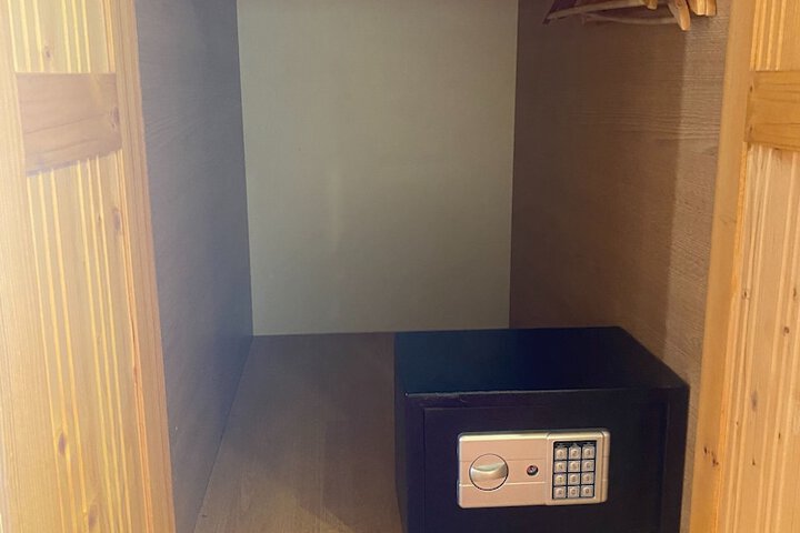 Room 26 of 39