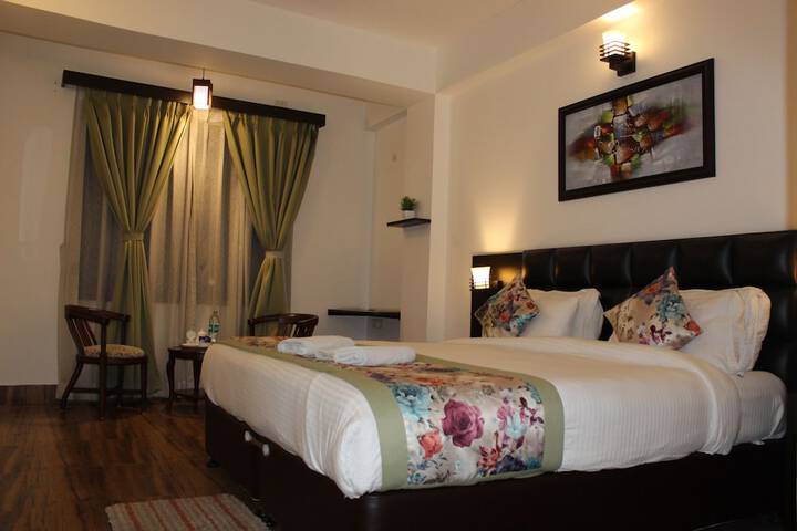 Room 6 of 53