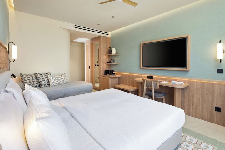 Room 32 of 108