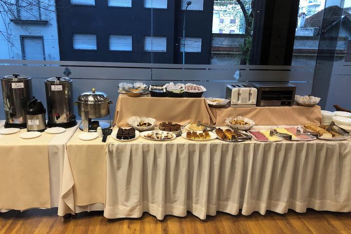Breakfast/Coffee Service 22 of 28