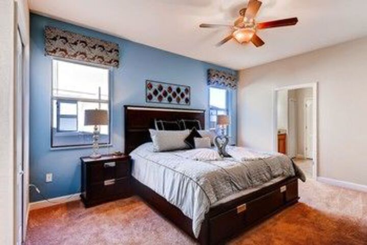 Room 201 of 380