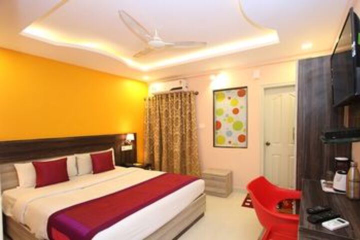 Room 10 of 20