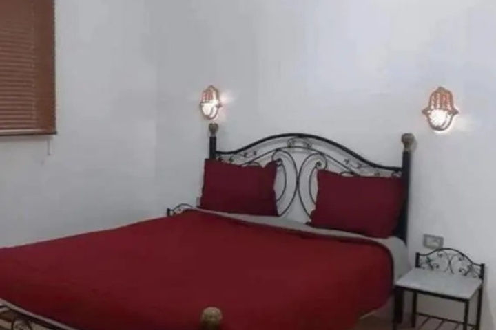 Room 3 of 3