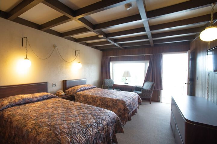 Room 12 of 20