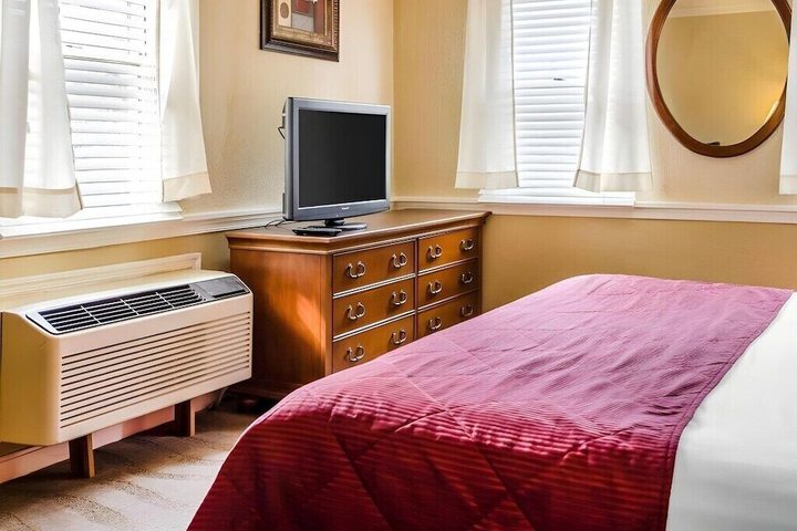 Room 34 of 67