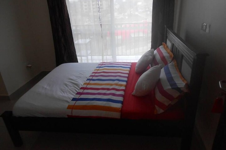 Room 10 of 20