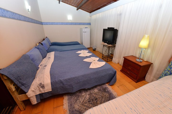 Room 28 of 52