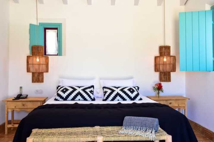 Room 43 of 179