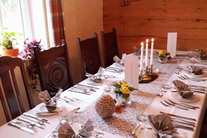 Dining 38 of 47