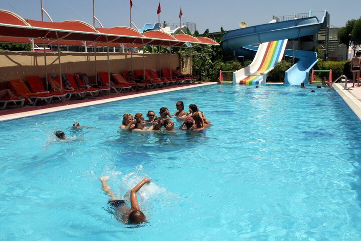 Pools & Facilities
