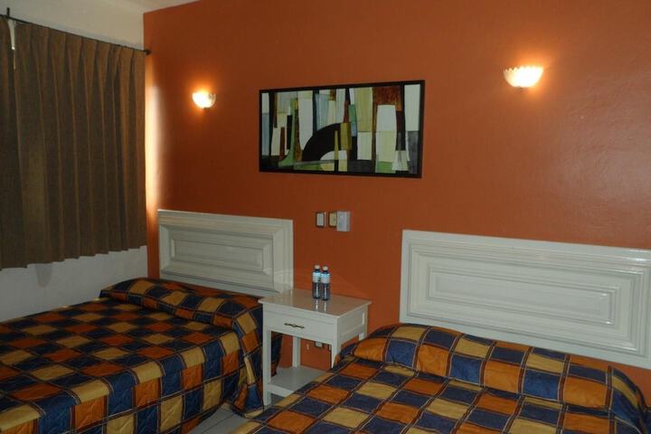 Room 13 of 29