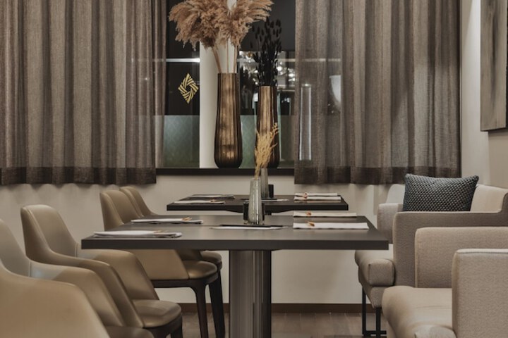 Dining 84 of 105