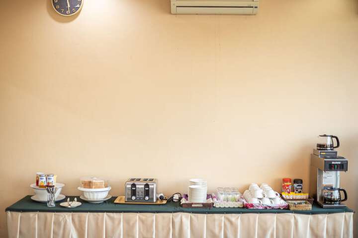 Breakfast/Coffee Service 14 of 21