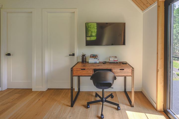 Room 28 of 65