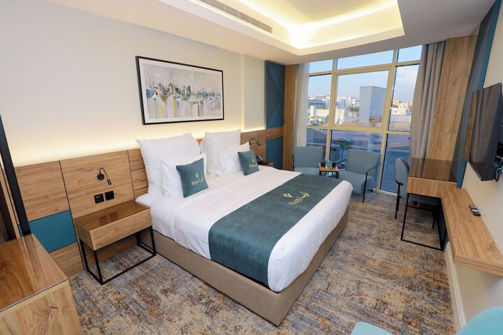 Room 7 of 35