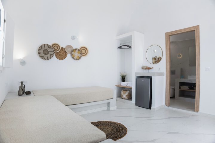 Room 47 of 70