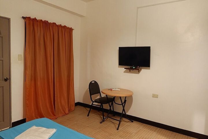 Room 4 of 30